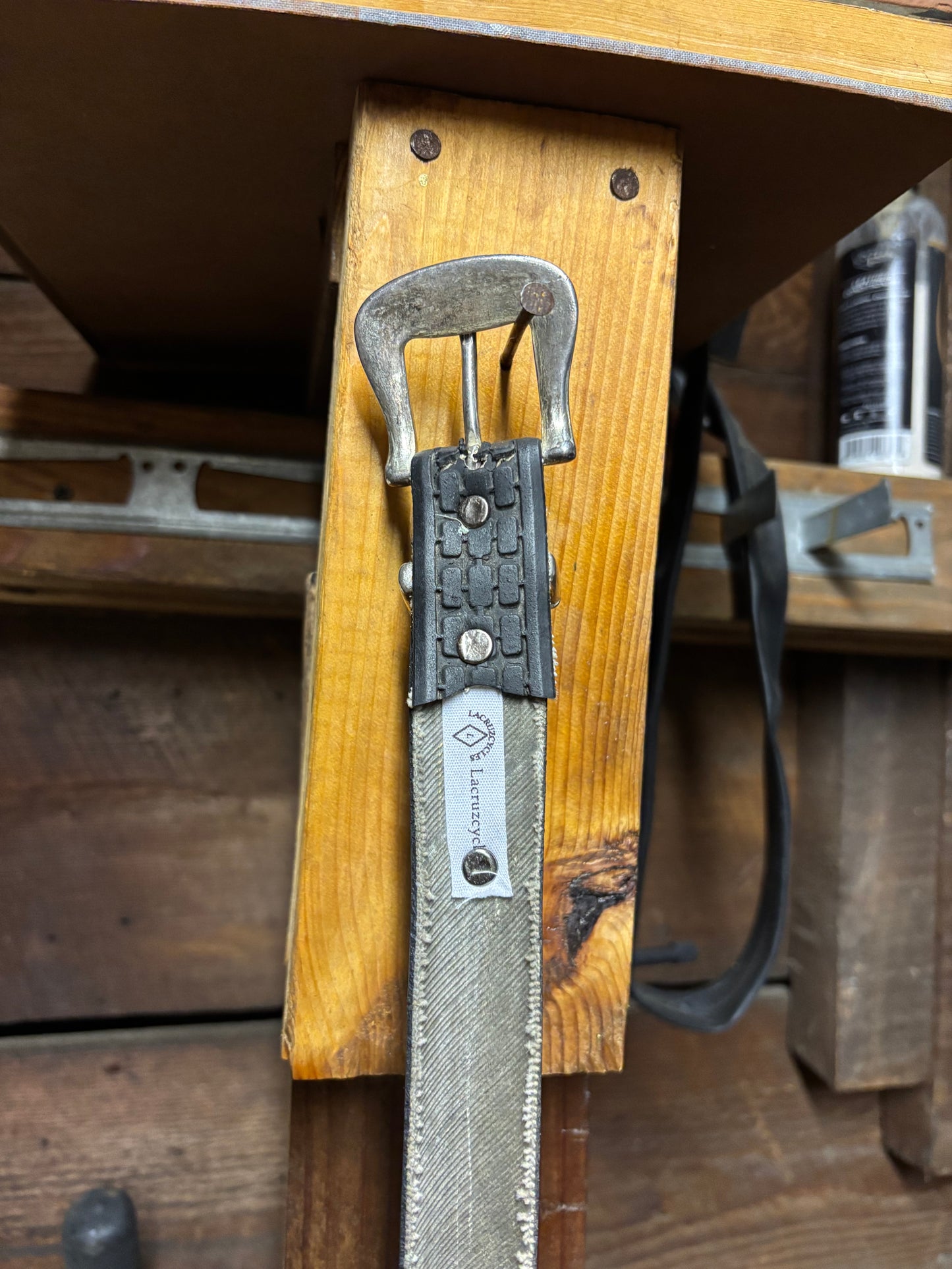 Vintage Brick tire (37)